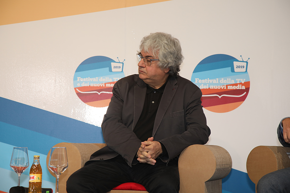 Festival della TV e dei Nuovi Media 2019_090.jpg - FESTIVAL DELLA TV E DEI NUOVI MEDIA 2019 A come Ambiente Le tematiche ambientaliste: dalla cronaca delle catastrofi naturali alla formazione di una vera e propria cultura della prevenzione. Luca Mercalli, Ermete Realacci, Angelo Robotto, Mario Tozzi con Rosy Battaglia